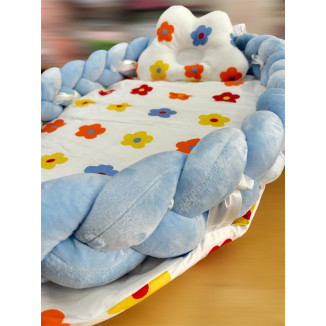 بيبي نيست مع جدلة قابلة للفك -ازرق وورد ملونة