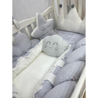  (حرام شتوي فرو هدية ) + طقم مفرش سرير بيبي أولاد – تصميم الأمير الصغير باللون الرمادي