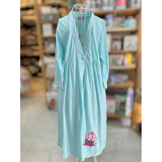 روب قطني ناعم وخفيف، مثالي لإطلالة مريحة وأنيقة داخل البيت 