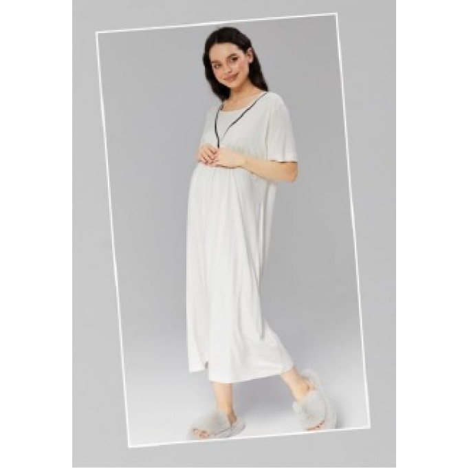 قميص نوم صيفي نص كم قبة سبعة مع فتحة رضاعة لون اوفوايت و خط اسود و روب سادة لون اوفوايت مع خط اسود